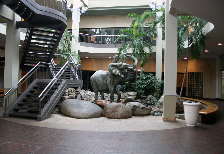 Burlington Center Mall